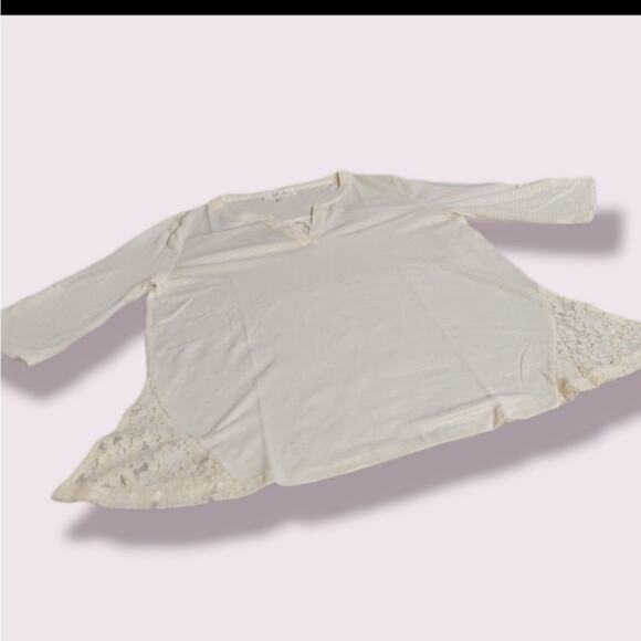 Peach love California white cream stripes with lace trim v-neck and bottom corne - Picture 4 of 4